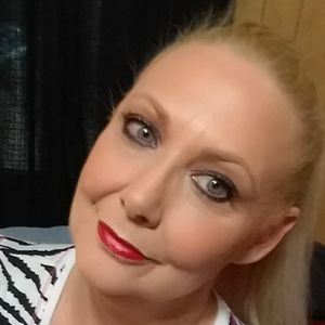 Meet your Posher, Wendi